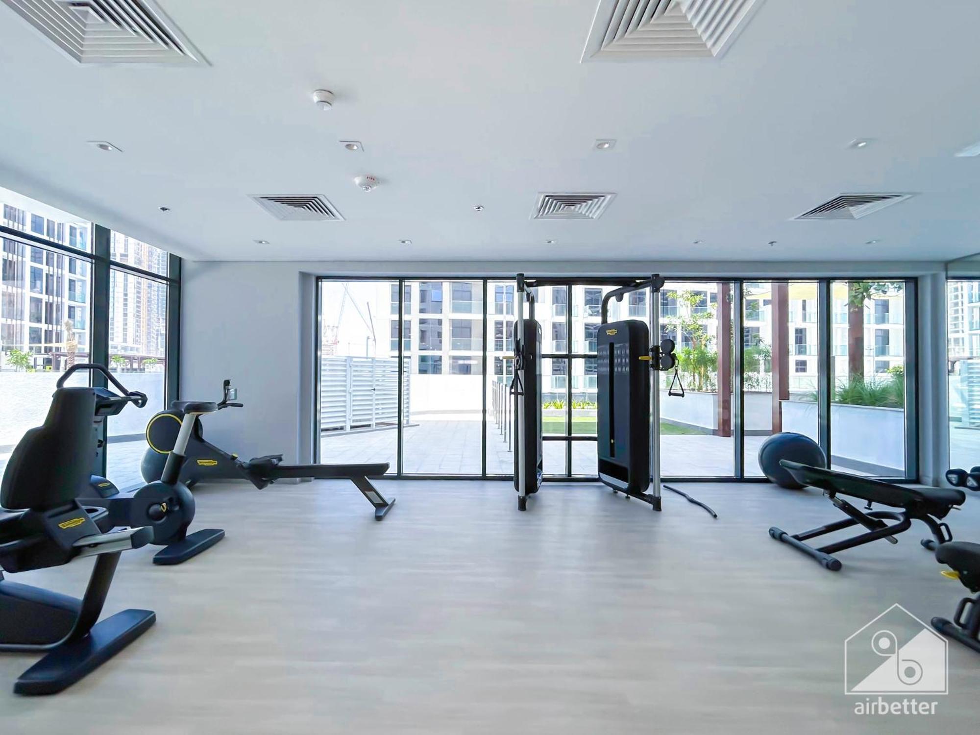 Charming Studio With Balcony In Azizi Riviera Dubaj Kültér fotó