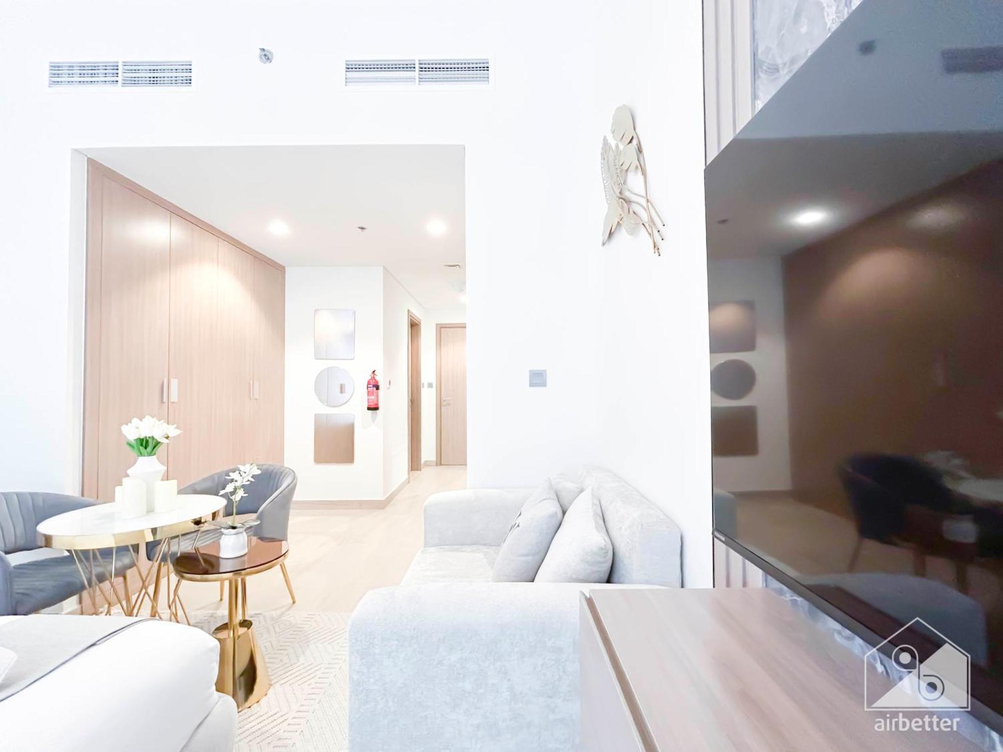 Charming Studio With Balcony In Azizi Riviera Dubaj Kültér fotó